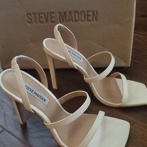 Steve Madden Grade Heel in White Patent